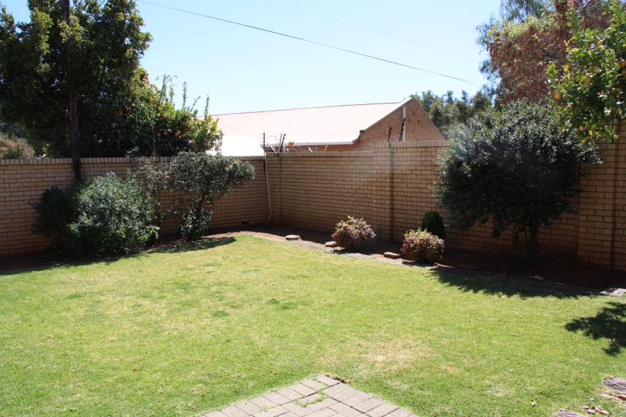 3 Bedroom Property for Sale in Langenhovenpark Free State